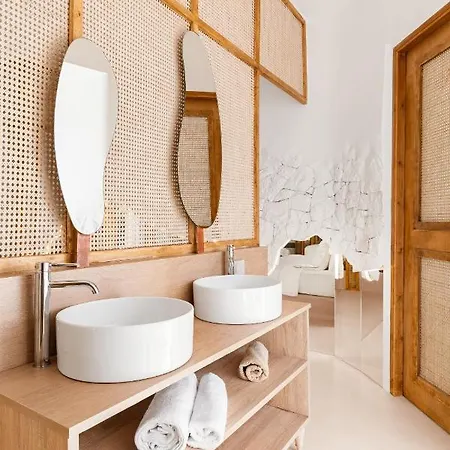 Faos Exclusive * Ornos (Mykonos)