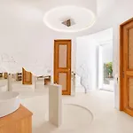 Anome Mykonos Experience ホテル オルノス